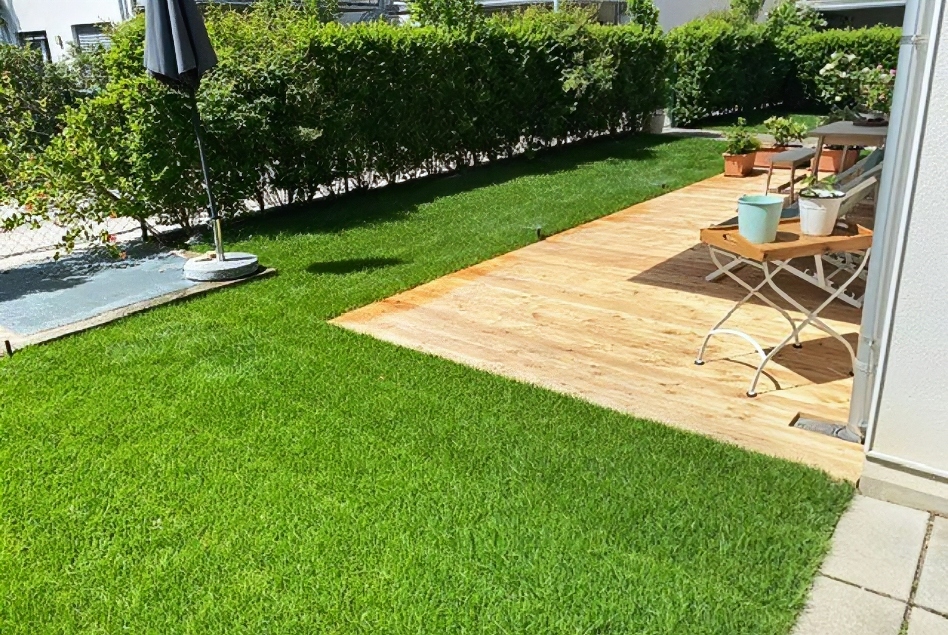 Neuverlegung-Terrasse-Rollrasen-Gaertner-A.S.S