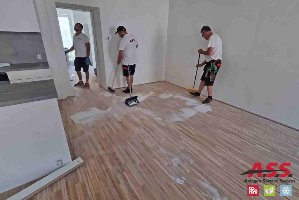 Parkettboden reinigen nach Sanierung Parkettboden und Laminatboden gründlich reinigen