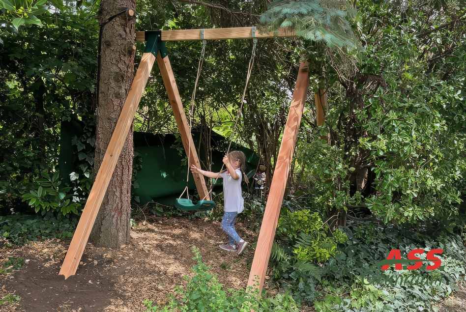 Holz Schaukel Kinder bauen Wien Schaukel für Kinder in kleinem Garten bauen
