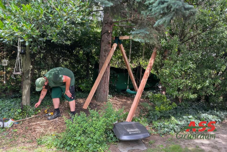 Schaukel für Kinder in kleinem Garten Kinder Schaukel bauen Holz