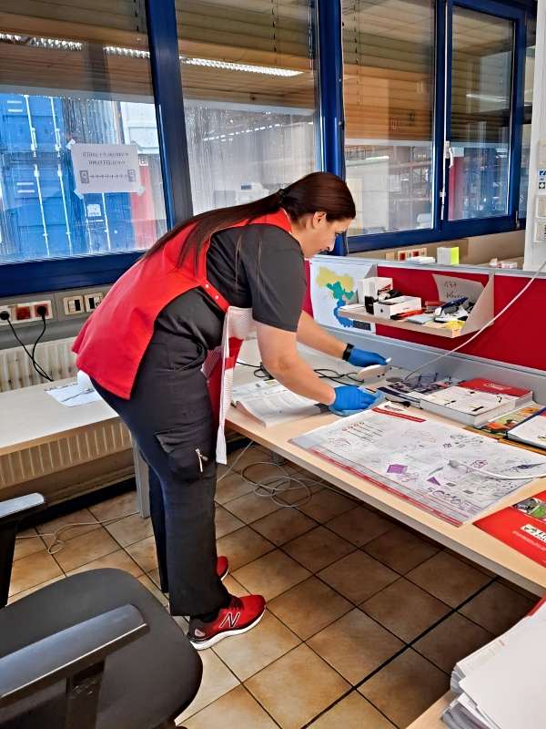 Arbeitsplatz-Reinigung (1)