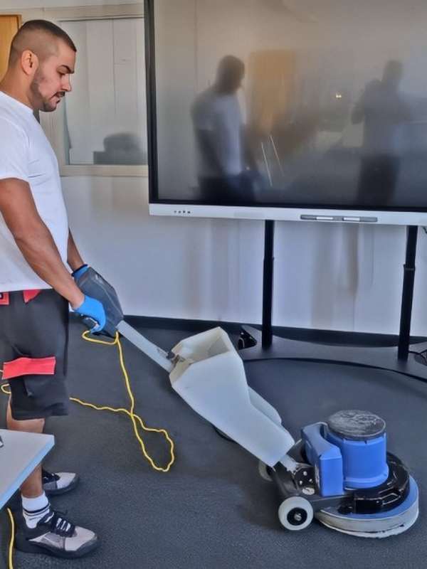 Büroreinigung-A.S.S.-Teppichboden-Reinigung (2)