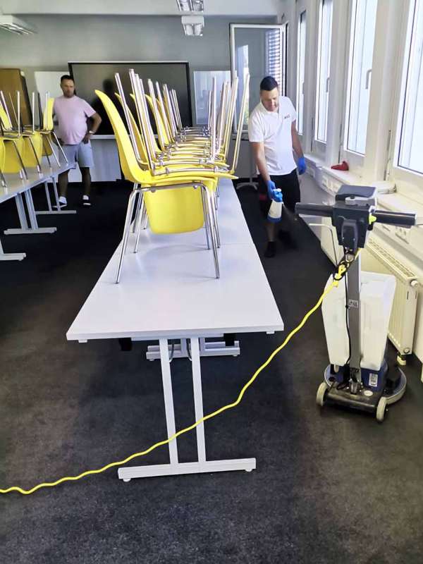 Bueroreinigung-Teppichboden-Reinigungsfirma-A.S.S