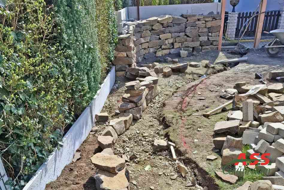 Natursteinmauer A.S.S.. Gartengestaltung Natursteinmauer A.S.S.